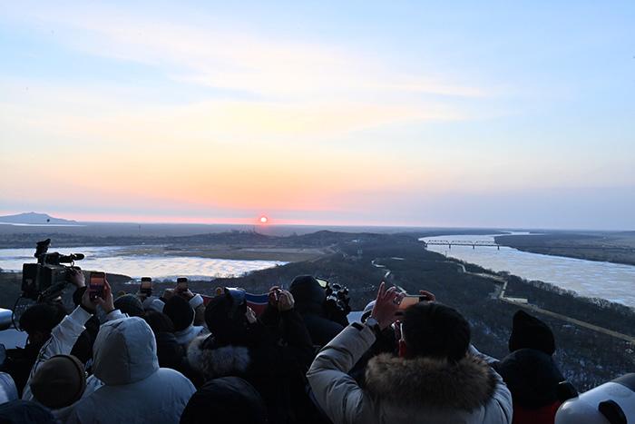 新年日出來(lái)啦！迎接2024年第一縷陽(yáng)光